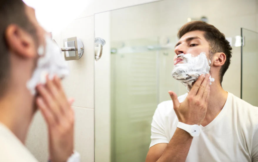 Beginner’s Guide: How to Shave Without Razor Burn in 2025