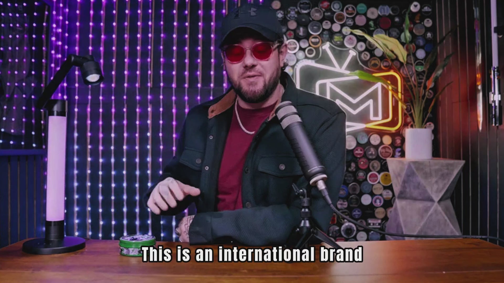 Load video: Kwanyeegor Matt clay Pomade